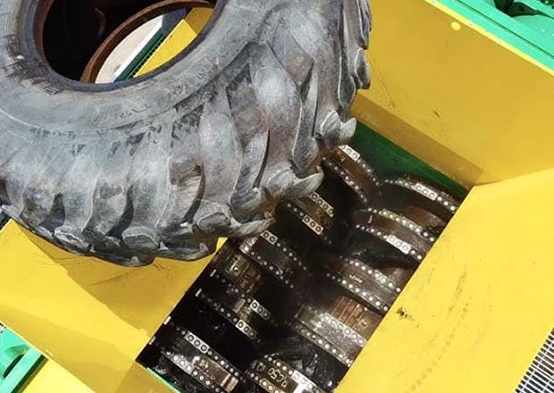 Heavy-Duty Tire Shredder